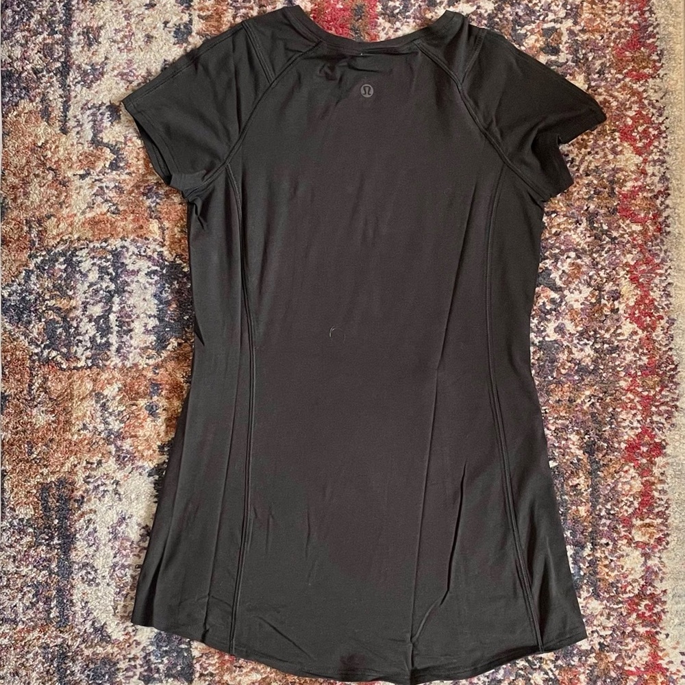 Lululemon Tee - Picture 2 of 3